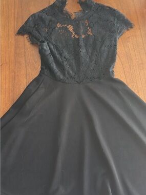 Francesca's Collections Black Lace Midi Dress